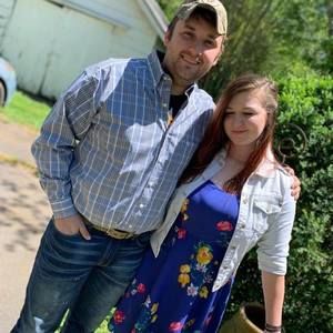 Meet your Posher, Kaleigh